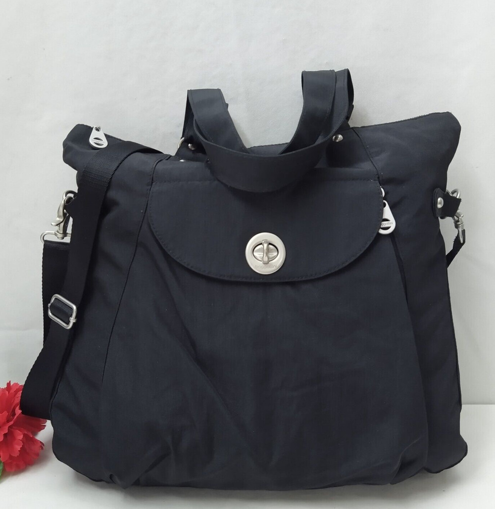 Baggallini Black Nylon Turnlock Zipper Closure Double Handles Shoulder Bag